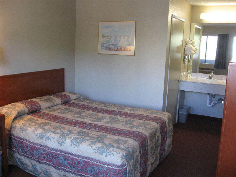 Good Nite Inn Calabasas Exterior photo